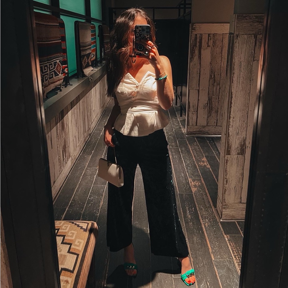 Meet your Posher, Adriana